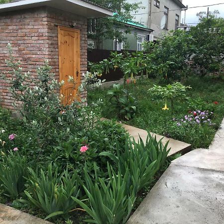 Guest House Nadia 苏呼米 外观 照片