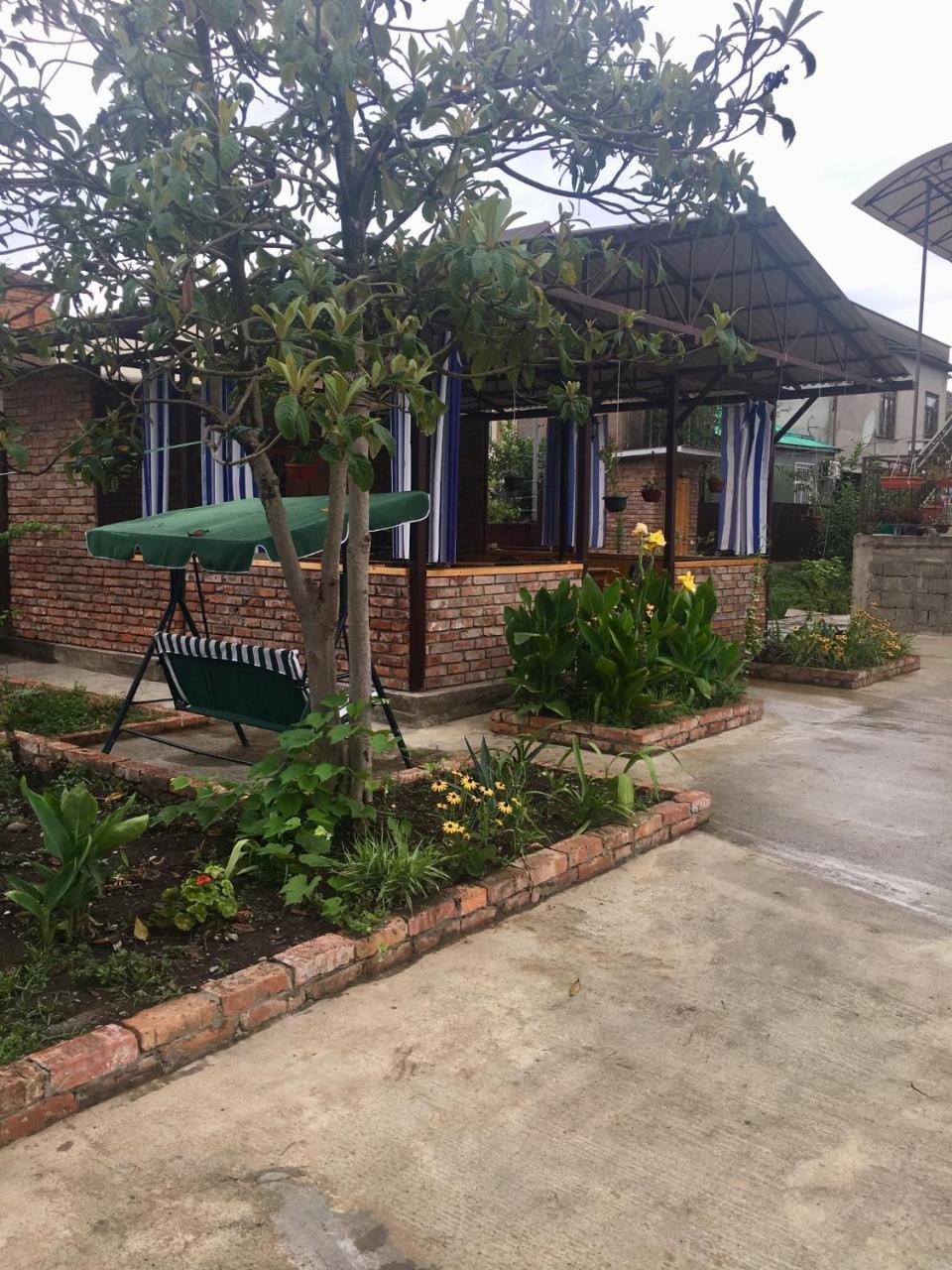 Guest House Nadia 苏呼米 外观 照片
