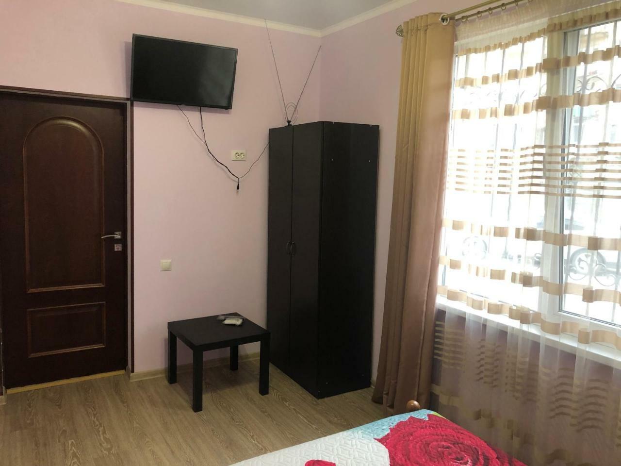 Guest House Nadia 苏呼米 外观 照片
